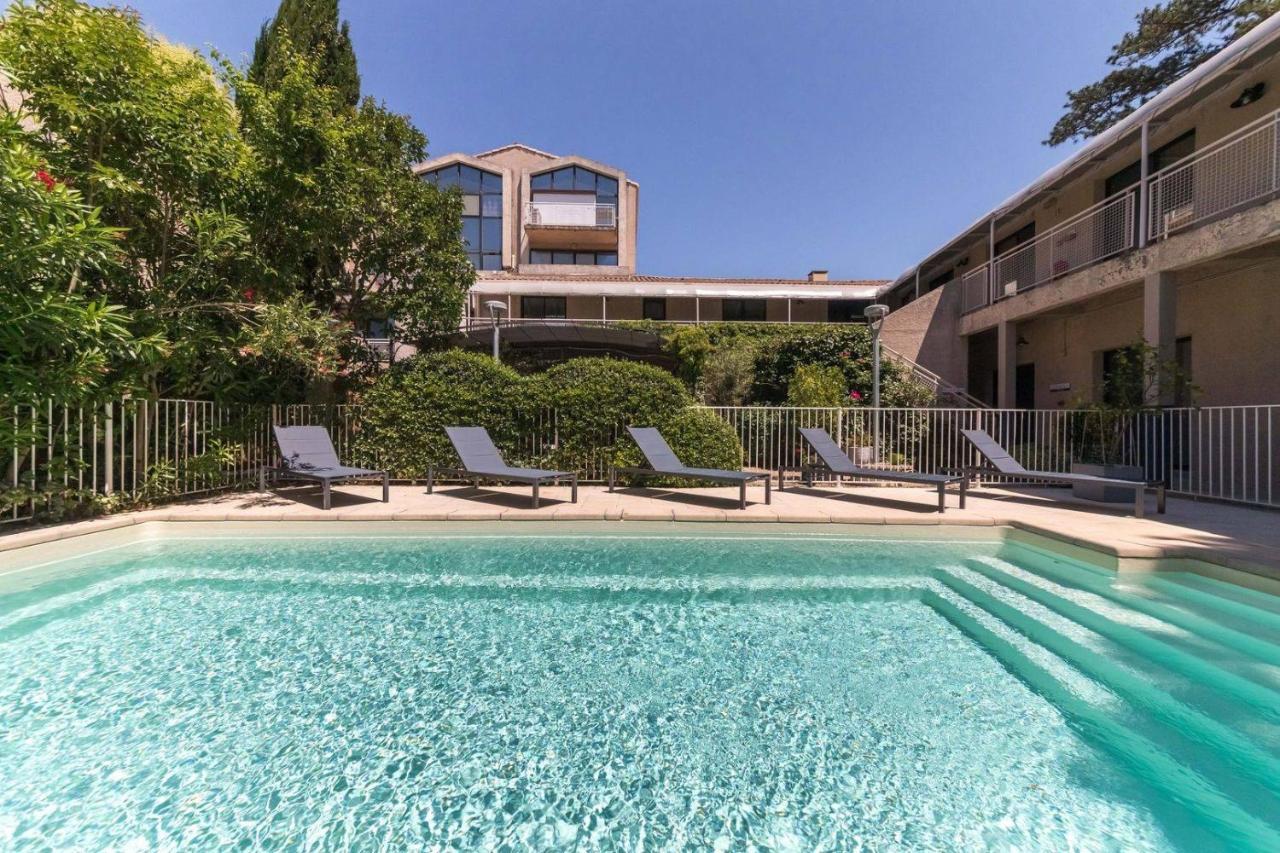 Hotel Cantosorgue LʼIsle-sur-la-Sorgue Exteriör bild